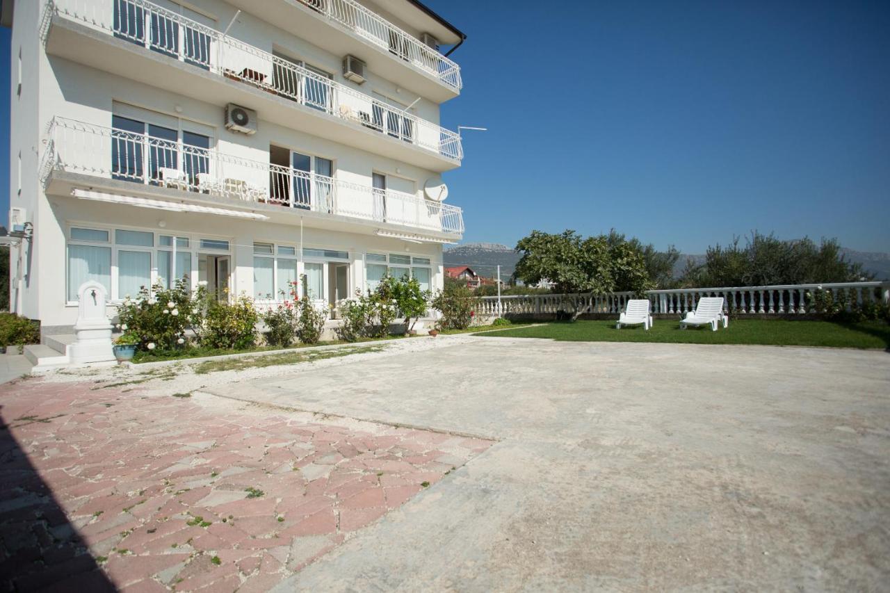 Beach Studio Apartment Ivana Kaštela Exterior foto